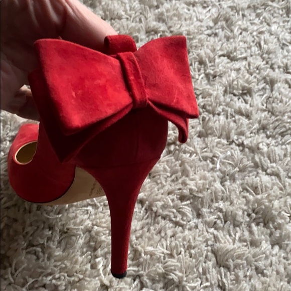 SAKS FIFTH AVENUE Red pumps  size 8 - Picture 6 of 12
